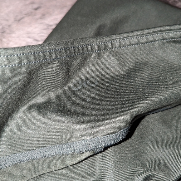 ALO Yoga Idol Ruched Over Heel Leggings Green Women's Small - Picture 6 of 9